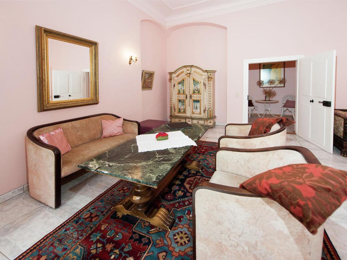 Vintage Apartment In Arzberg Triestewitz エクステリア 写真