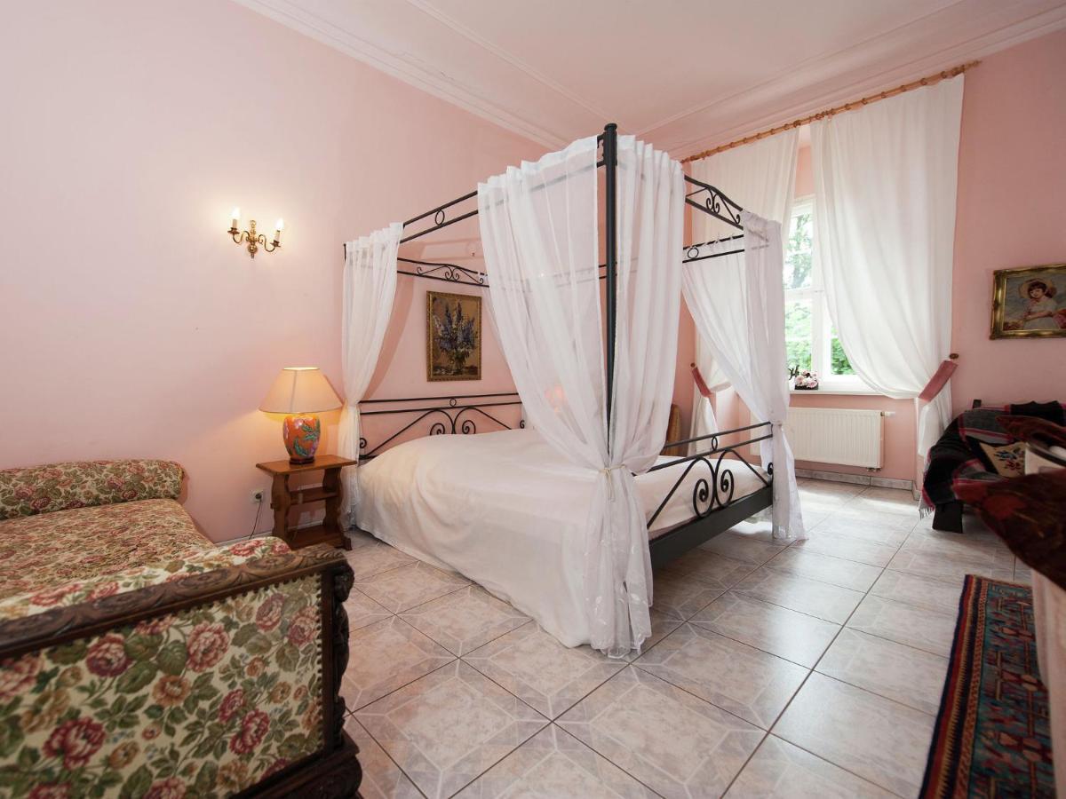 Vintage Apartment In Arzberg Triestewitz エクステリア 写真