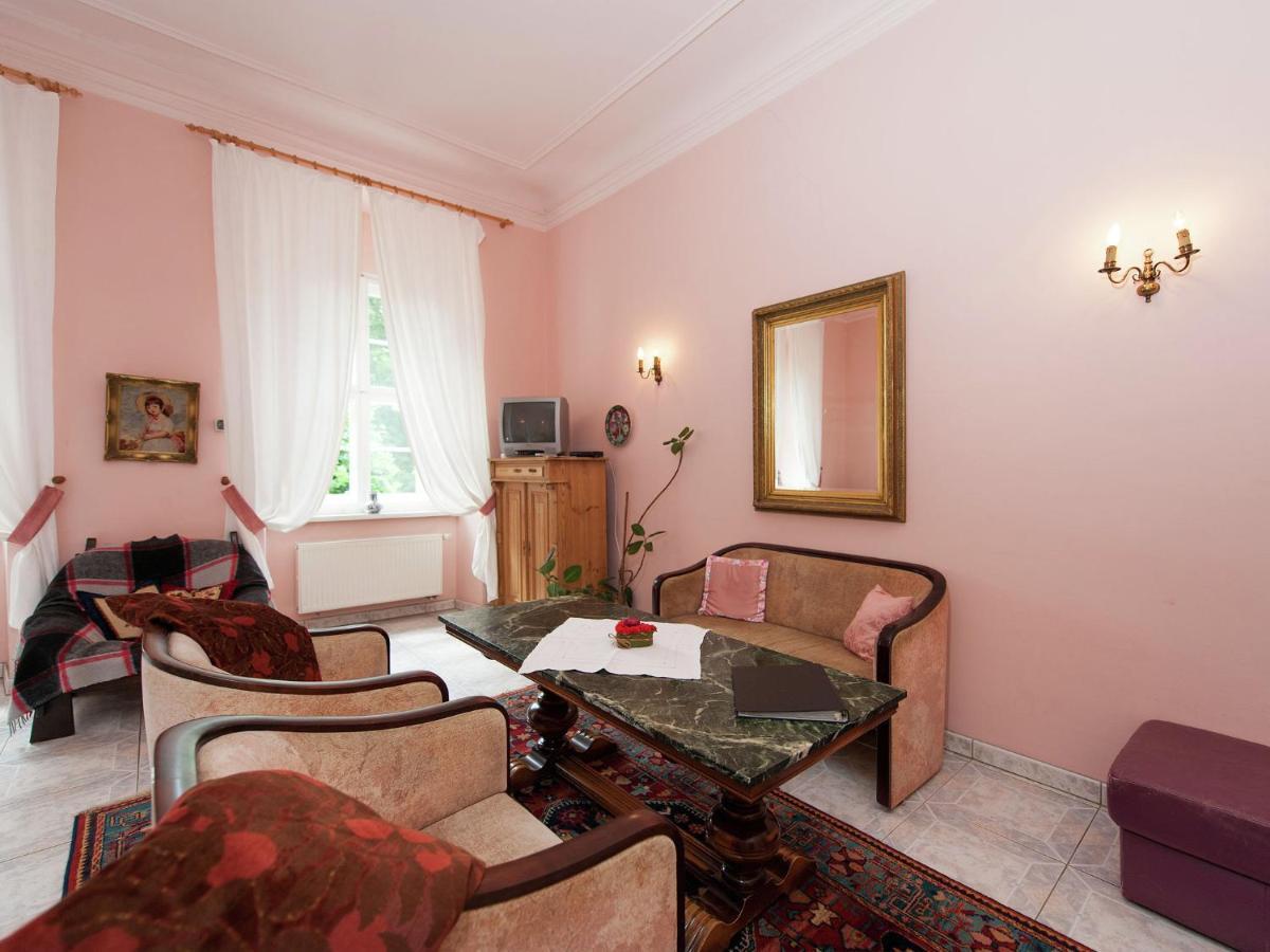 Vintage Apartment In Arzberg Triestewitz エクステリア 写真