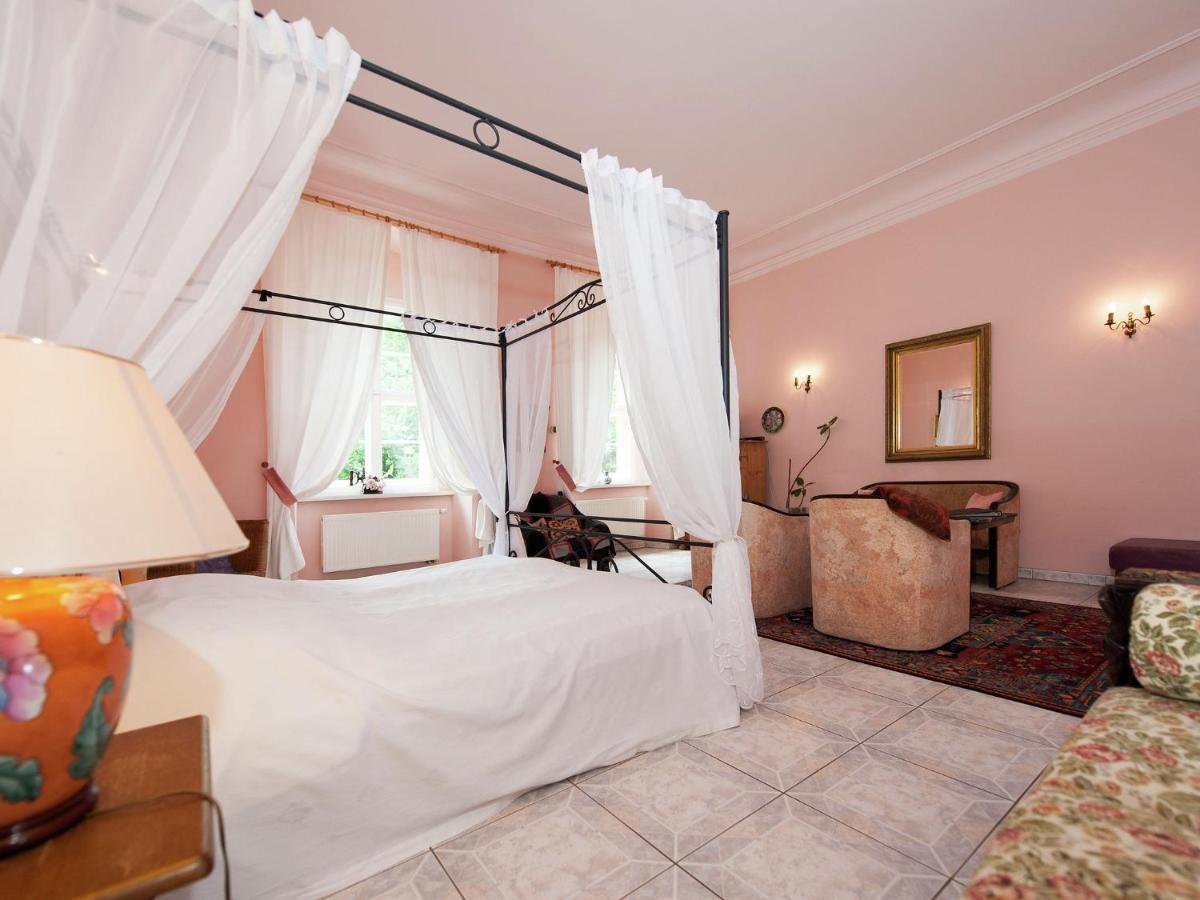 Vintage Apartment In Arzberg Triestewitz エクステリア 写真