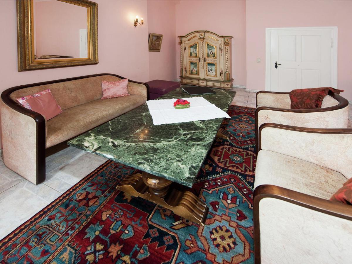 Vintage Apartment In Arzberg Triestewitz エクステリア 写真